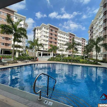 J & F Homestay - Cavite, Philippines トレセ・マルティレス エクステリア 写真