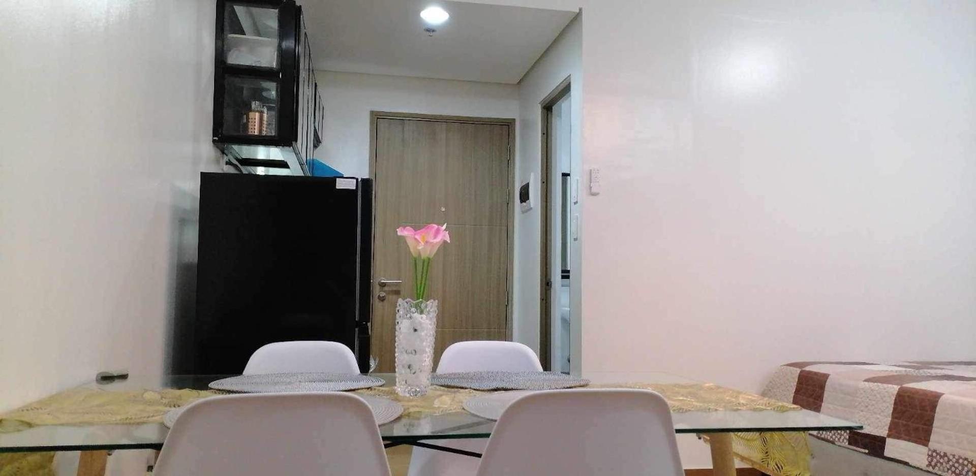 J & F Homestay - Cavite, Philippines トレセ・マルティレス エクステリア 写真