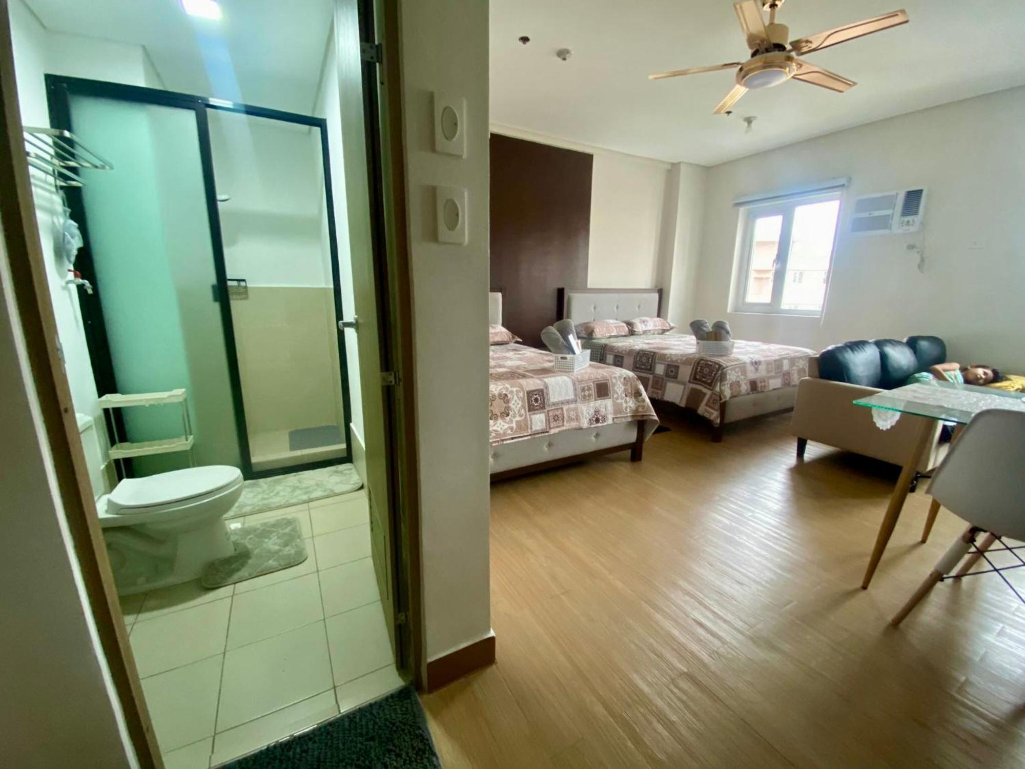 J & F Homestay - Cavite, Philippines トレセ・マルティレス エクステリア 写真