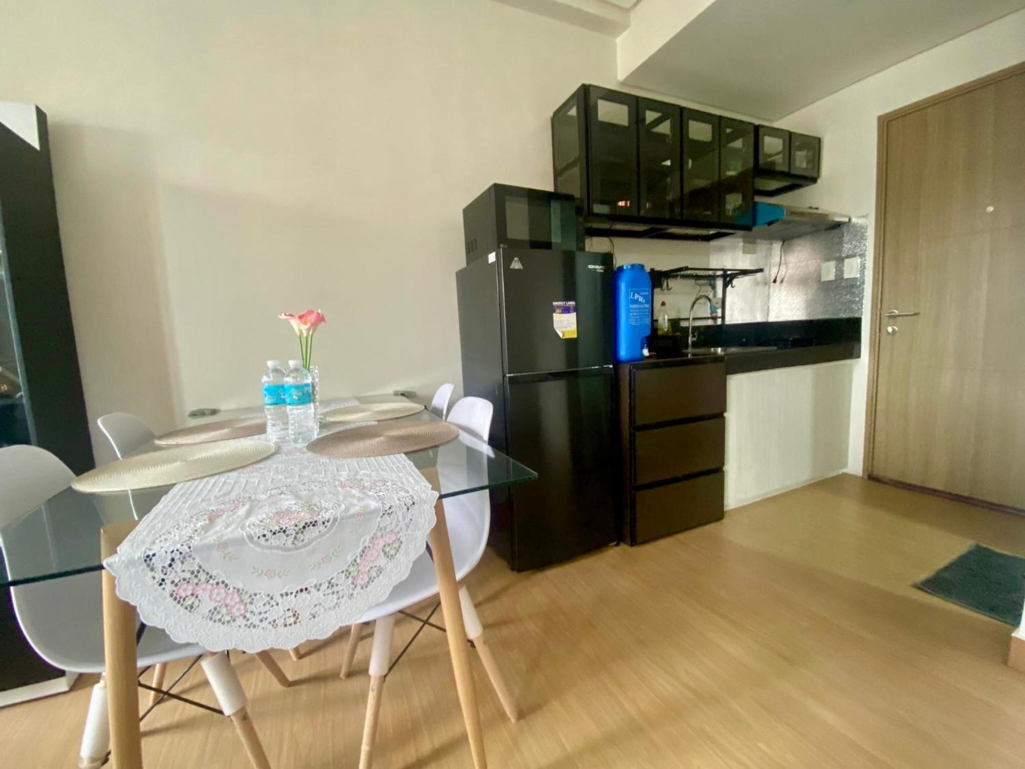 J & F Homestay - Cavite, Philippines トレセ・マルティレス エクステリア 写真